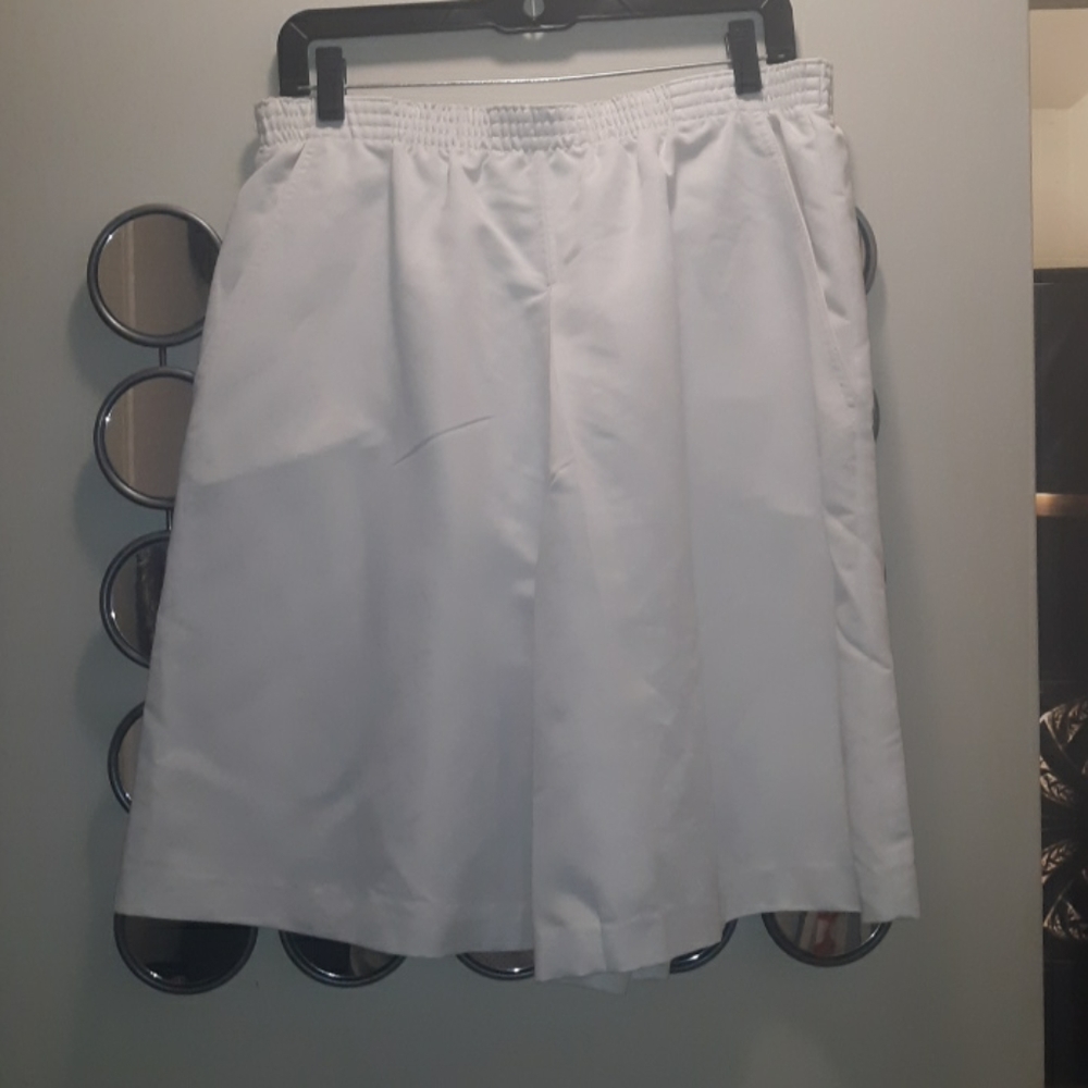 White Elastic-Waist Women's Skirt